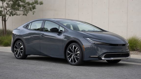 Notre avis sur la Toyota Prius 2026 : la pionnière hybride toujours à l’avant-garde ?