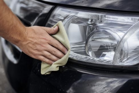 Comment bien entretenir vos optiques de phares pour une visibilité optimale