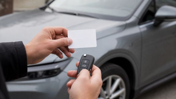 Carte grise et démarches administratives pour un véhicule électrique ou hybride
