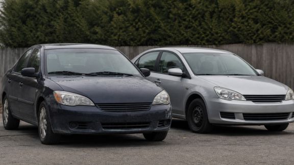 Quelles options pour assurer une seconde voiture sans exploser son budget ?