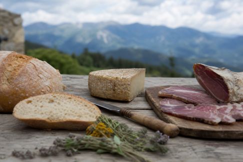 À la découverte des itinéraires gourmands en région montagneuse