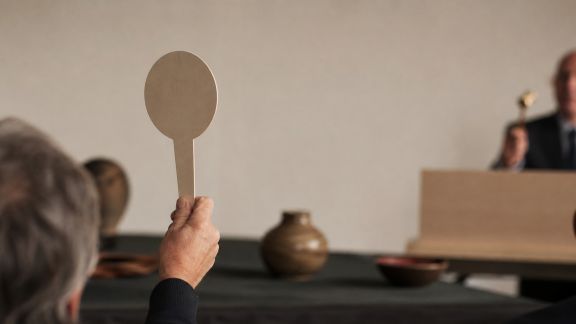 Oser l'achat aux enchères : mode d'emploi et précautions à prendre